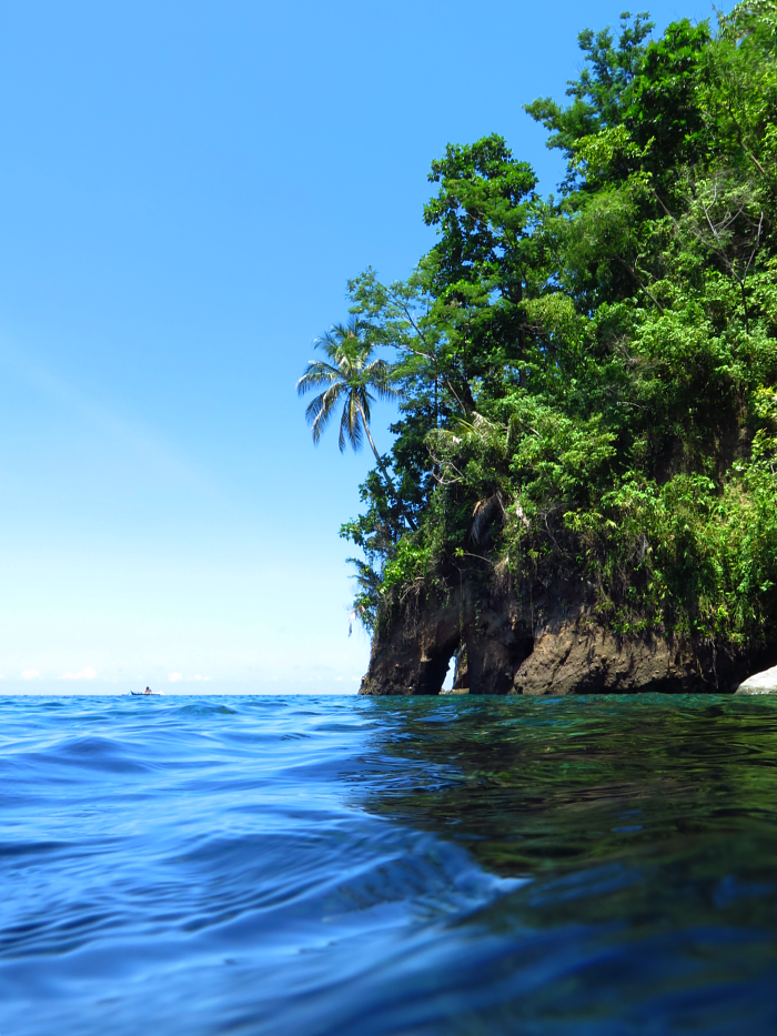 Sangihe island_boat_cave
